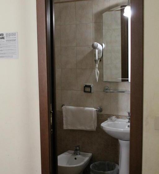 اتاق استاندارد, Pomezia