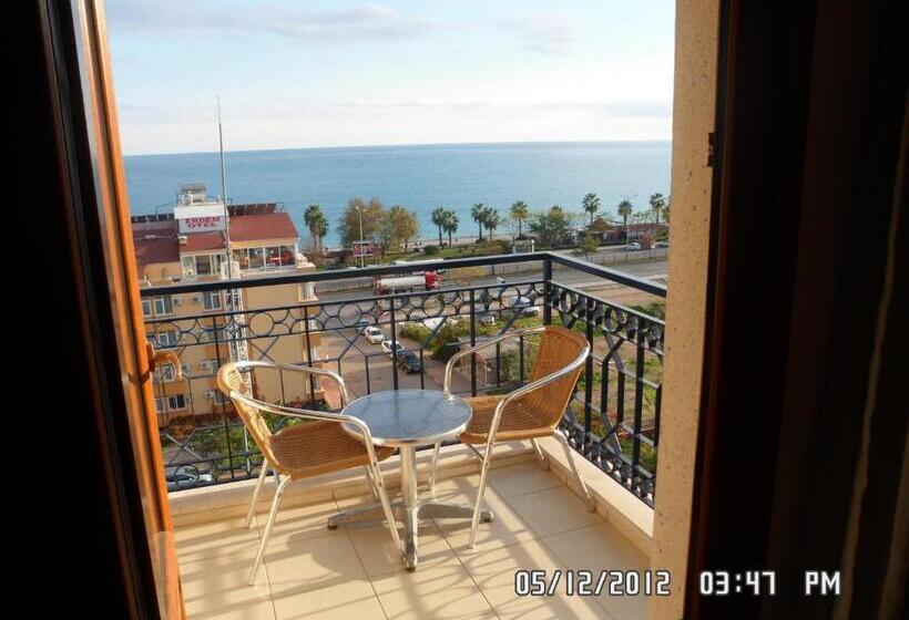 سوییت جونیور با چشمانداز دریا, Royal Hill