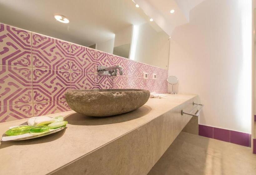 프리미엄 스위트, Santorini Secret Suites & Spa, Small Luxury Hotels Of The World