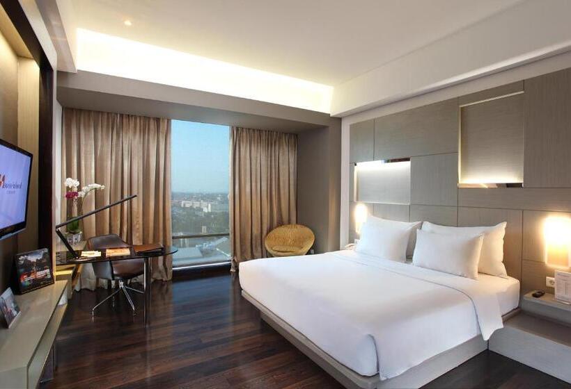 Номер Deluxe, Swiss Belhotel Cirebon