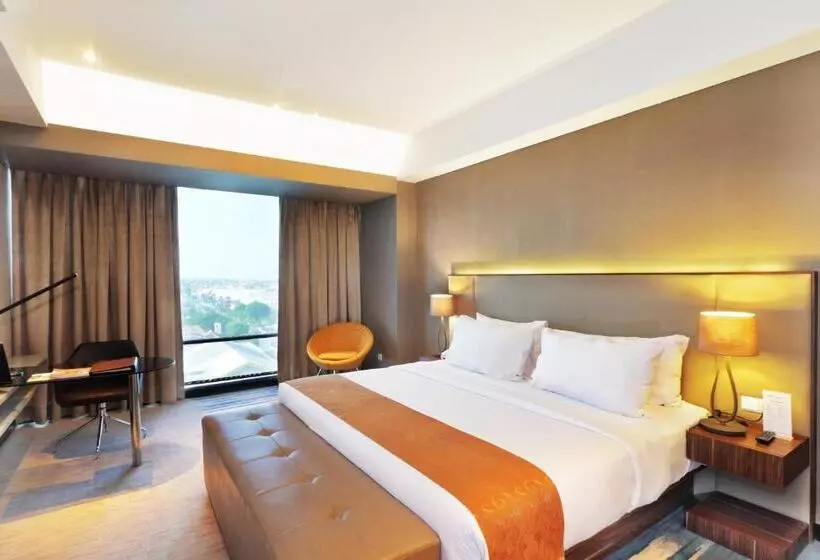 سوییت اجرایی, Swiss Belhotel Cirebon