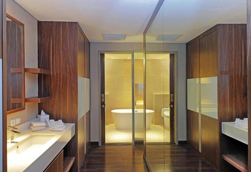 Люкс, Swiss Belhotel Cirebon
