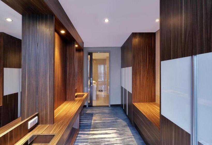 Президентский Люкс, Swiss Belhotel Cirebon