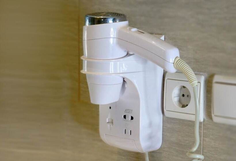 جناح إدارى, Swiss Belhotel Cirebon