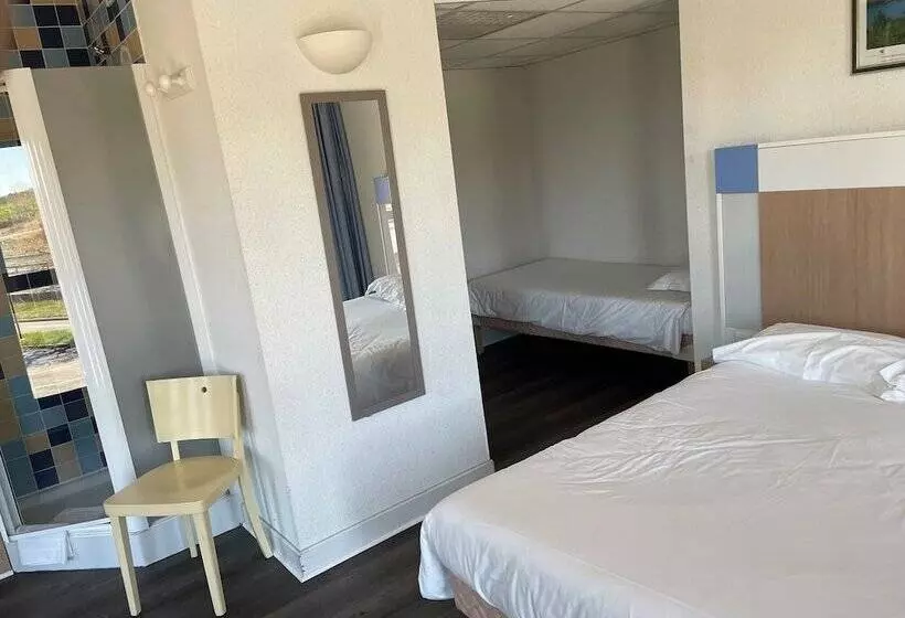 اتاق استاندارد سه نفره, The Originals Access, Hôtel Millau Sud