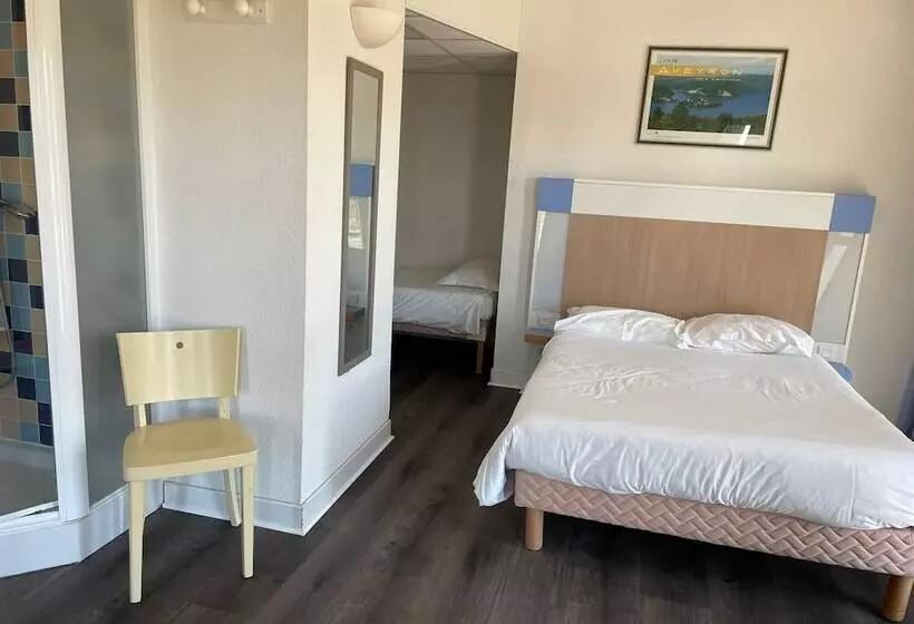اتاق استاندارد سه نفره, The Originals Access, Hôtel Millau Sud