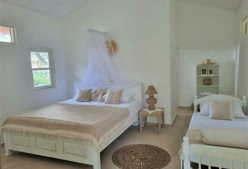 חדר דלוקס לשלושה, Golden Beach Paradise