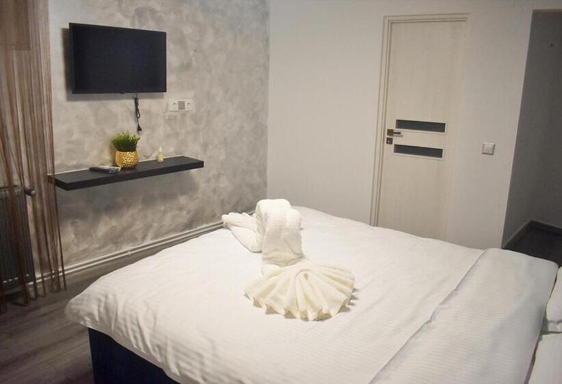 غرفة قياسية سرير كينج, Pensiunea Ober