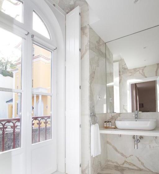 سوییت, Villa Bela Vista