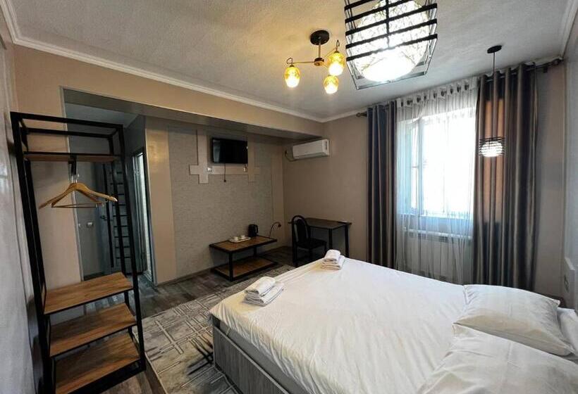 اتاق استاندارد, Ave