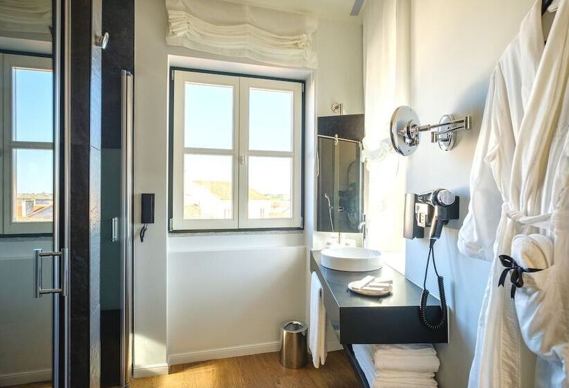 اتاق کلاسیک با تخت دوبل, Mourasuites