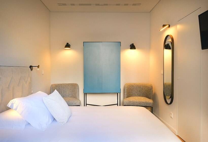 اتاق کلاسیک با تخت دوبل, Mourasuites