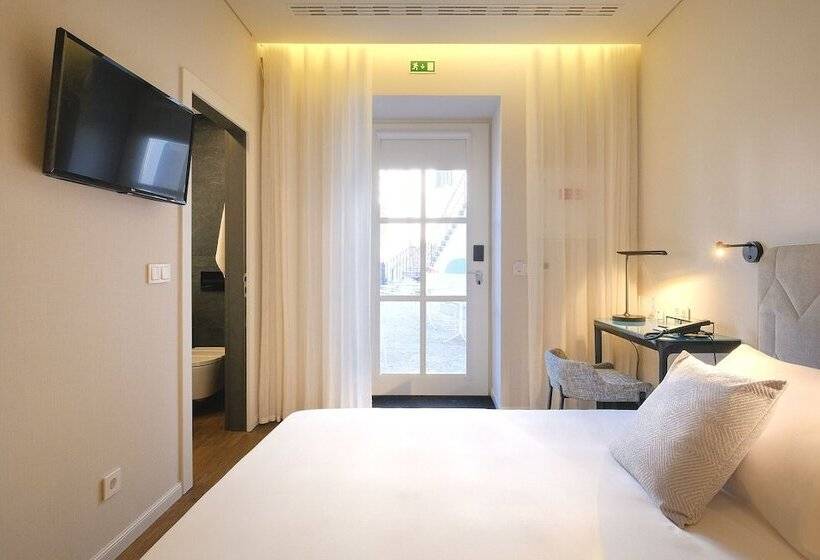 اتاق کلاسیک با تخت دوبل, Mourasuites