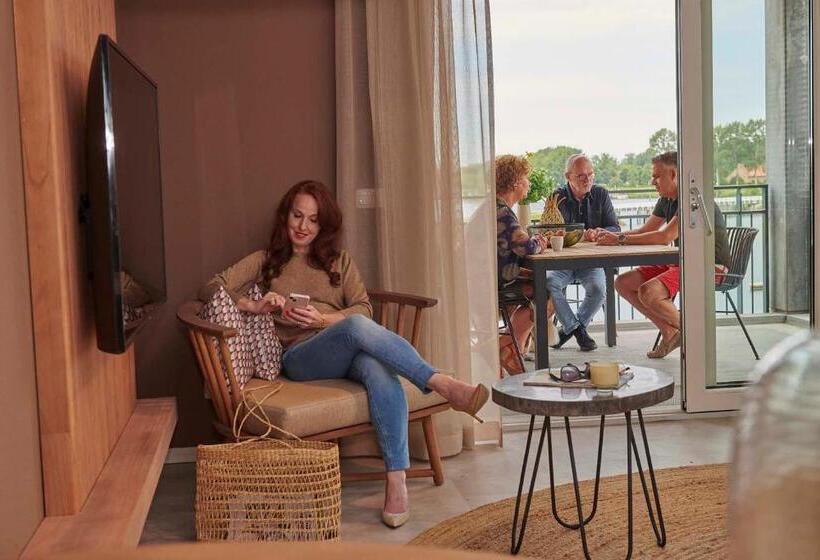 1 Bedroom Apartment Lake View, Parc Maasresidence Thorn Apartments