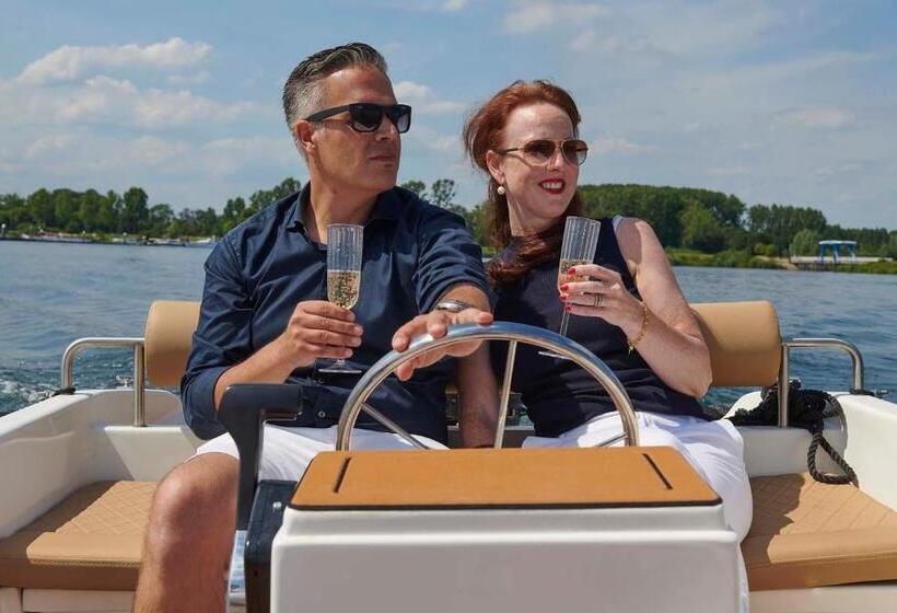 스탠다드 룸 호수 전망, Parc Maasresidence Thorn Apartments