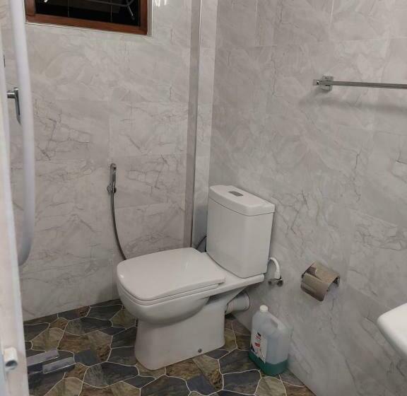 スタンダードルーム, Pasindu Place