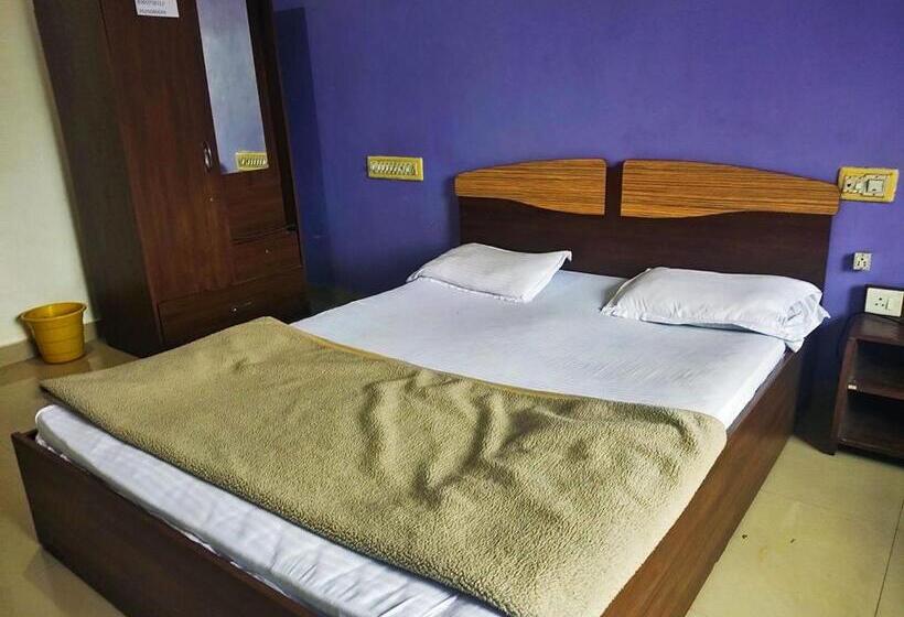 חדר אקונומי, Staymaker Pushpagiri Comforts