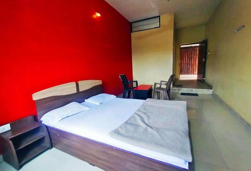 חדר אקונומי, Staymaker Pushpagiri Comforts