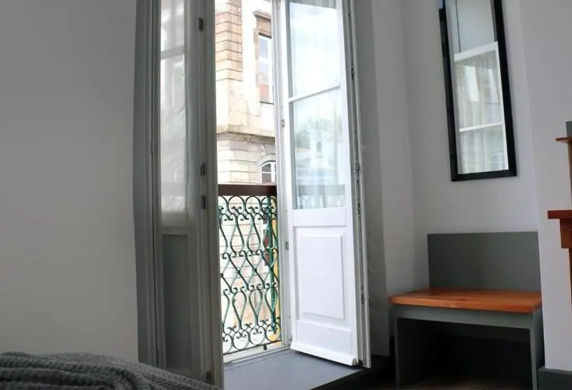 バルコニー付きシングルスタンダードルーム, Aliança Café & Hostel