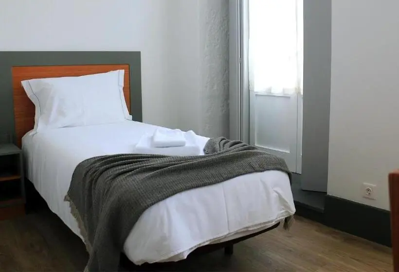 バルコニー付きシングルスタンダードルーム, Aliança Café & Hostel
