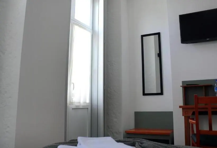 バルコニー付きシングルスタンダードルーム, Aliança Café & Hostel