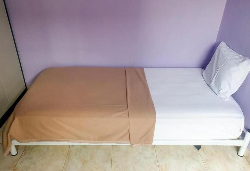 이코노미 룸, Homestay Puspa Syariah