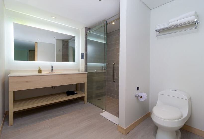 小型豪华套房, Aquamare