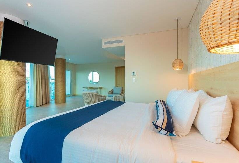 带阳台套房, Aquamare