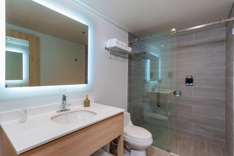 小型豪华套房, Aquamare