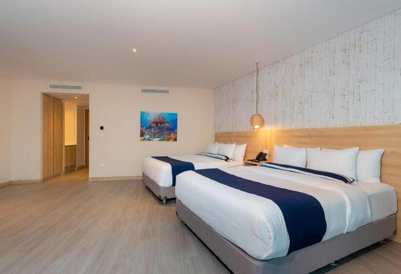 小型套房带阳台, Aquamare