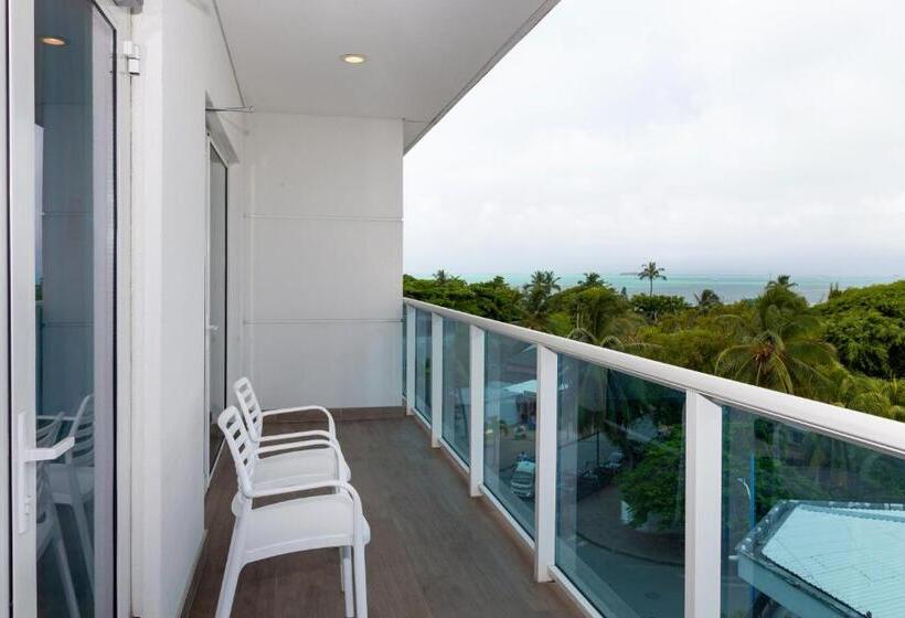 小型豪华套房, Aquamare