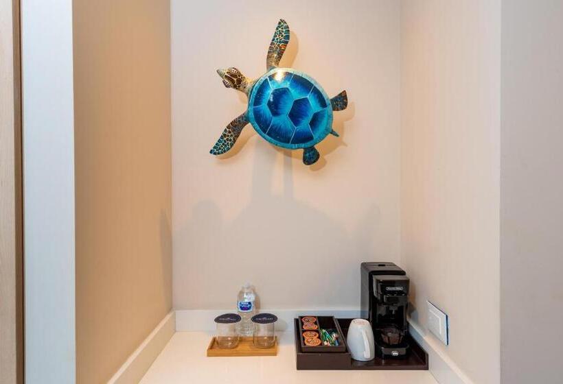 带阳台套房, Aquamare