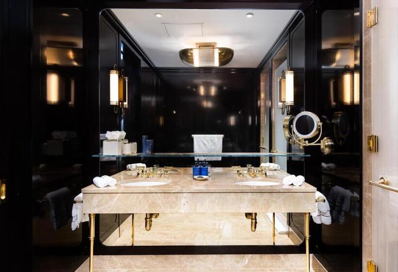 سوییت جونیور با چشم‌انداز شهر, Casa Cipriani New York