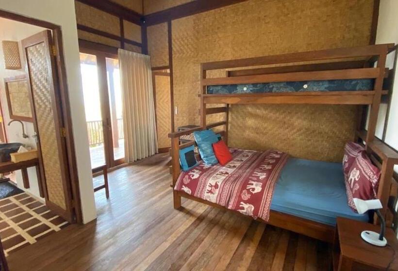 浴室共有ファミリールーム, Uluwatu Sunrise