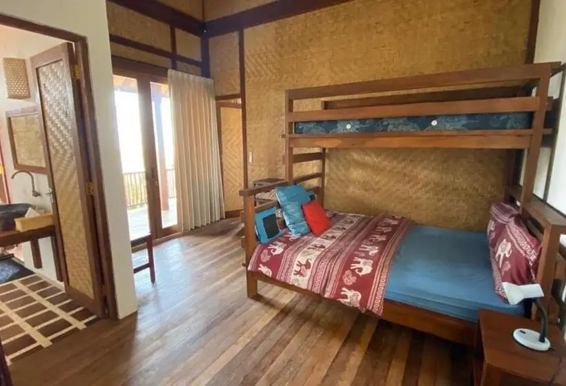 浴室共有ファミリールーム, Uluwatu Sunrise