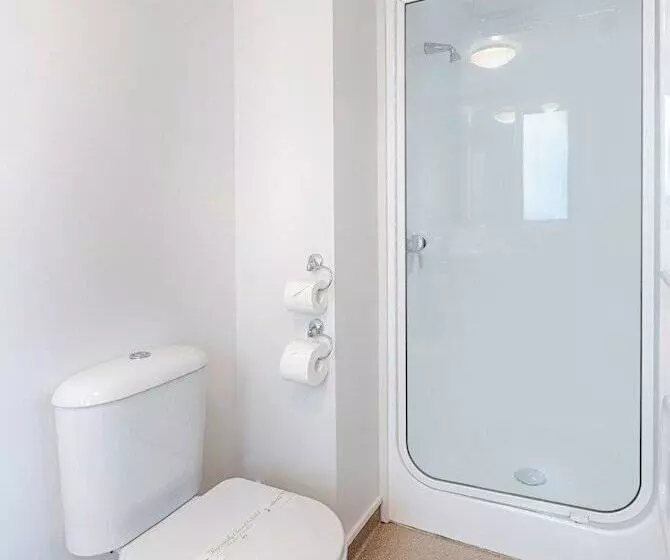 استودیوی سوپریور, Bella Vista Motel Te Anau