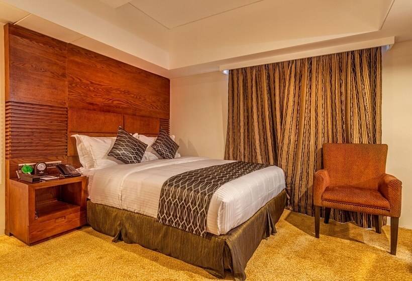 اتاق لوکس, Aara Hospitality Services Limited