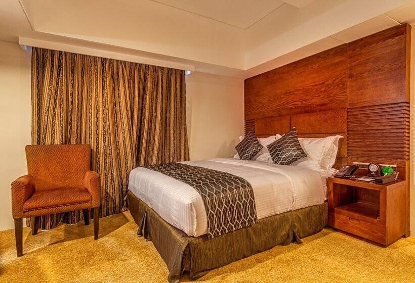 اتاق لوکس, Aara Hospitality Services Limited