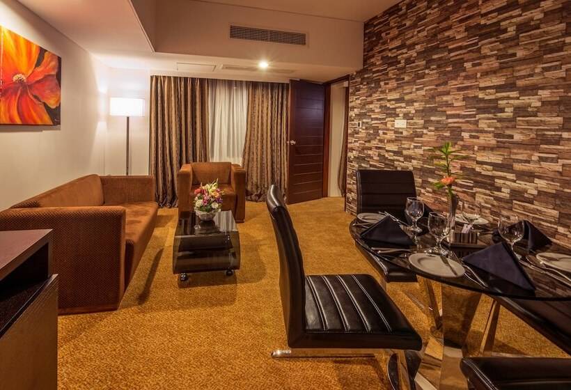 سوییت اجرایی, Aara Hospitality Services Limited