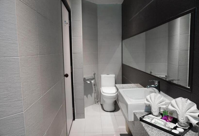 اتاق لوکس با تخت بزرگ, Amansari Residence Resort