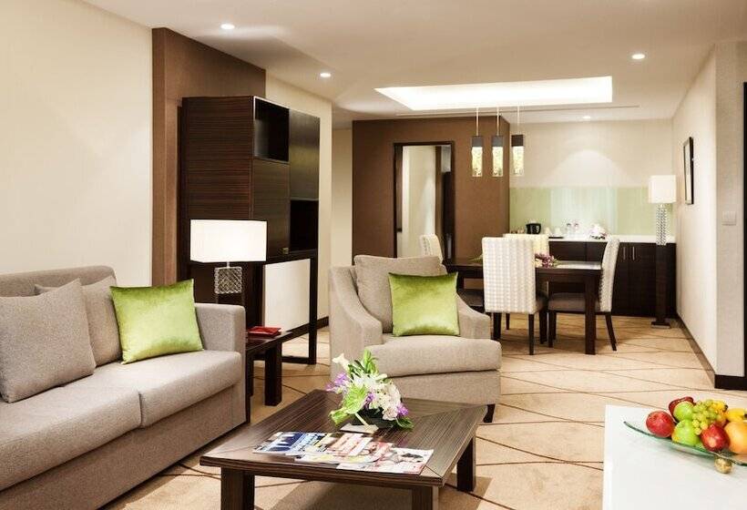 Люкс с Видом, Carlton Downtown