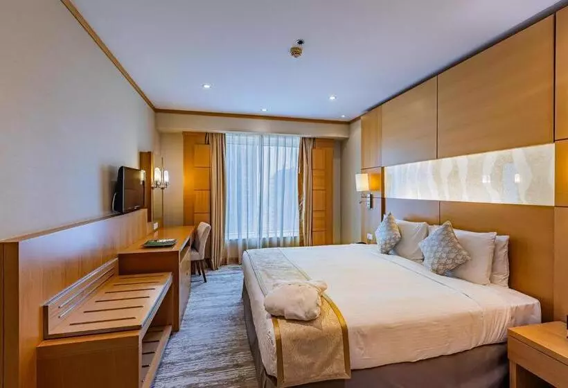 سوئیت پریمیوم 2 خوابه, Carlton Downtown