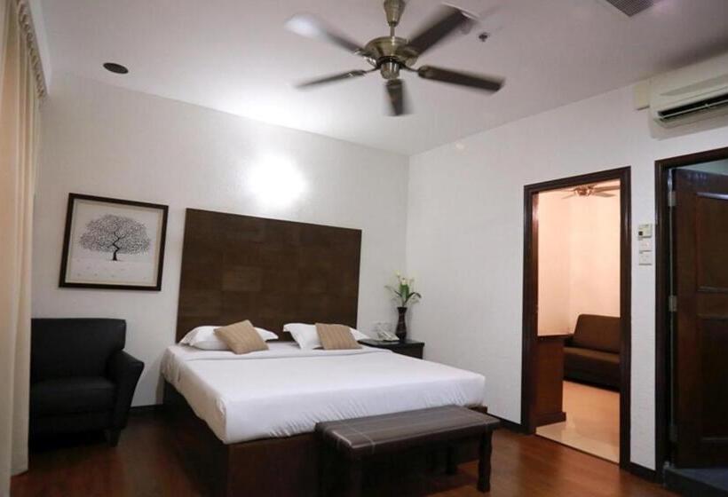 جناح سرير كينج, Crystal Lodge