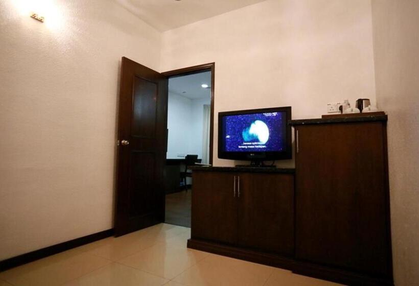 جناح سرير كينج, Crystal Lodge