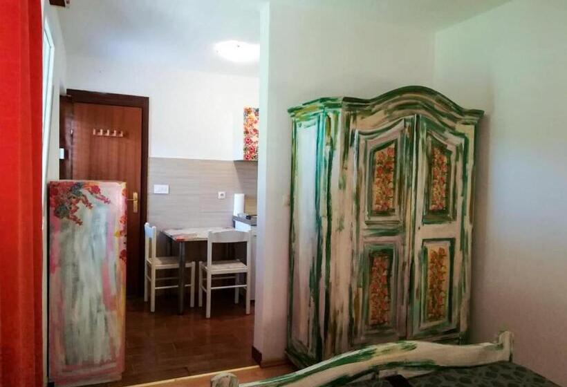 חדר סטנדרט נוף לים, Guest House Pikala