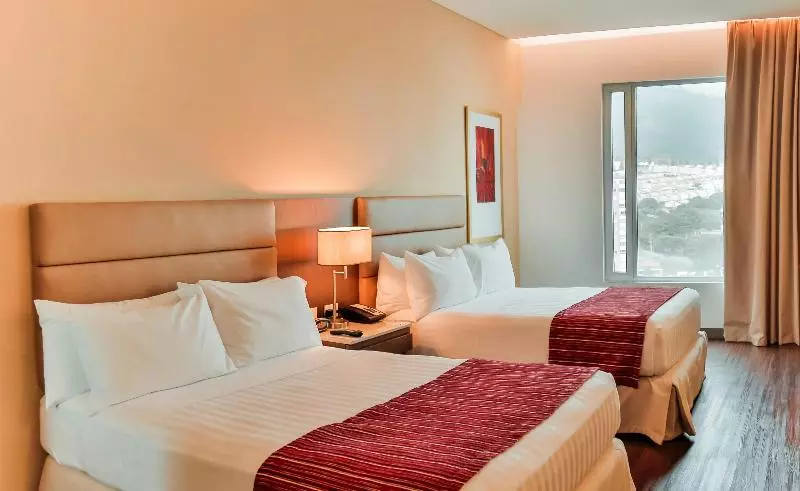 デラックスルーム, Holiday Inn Bucaramanga Cacique, An Ihg