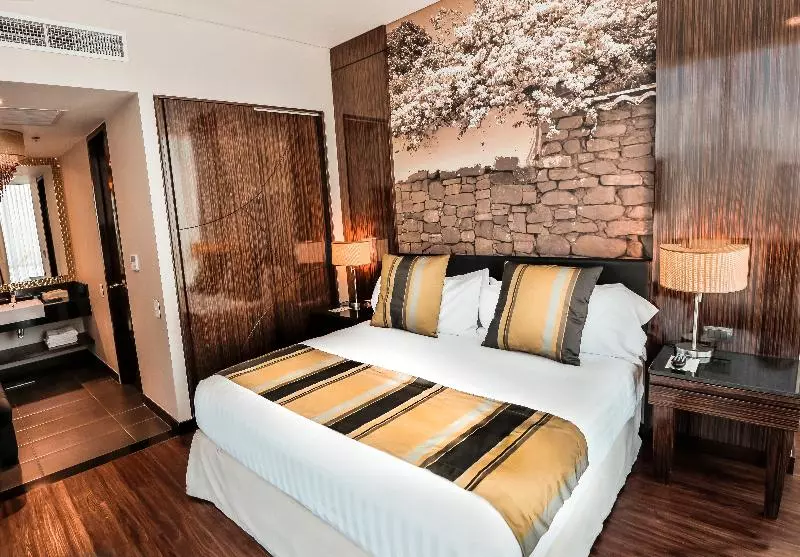 キングサイズベッドのスイートルーム, Holiday Inn Bucaramanga Cacique, An Ihg