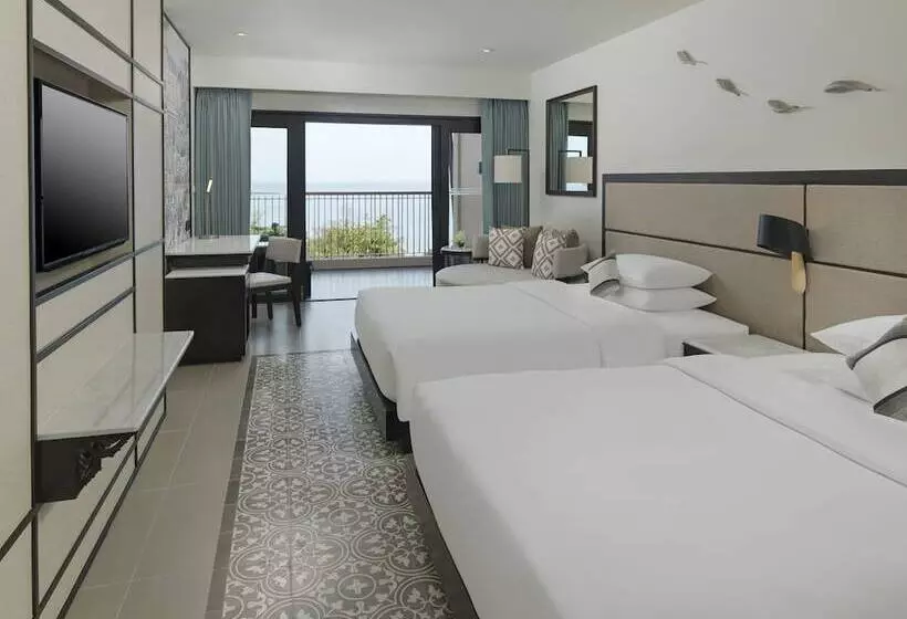 オーシャンビューのクラブルーム, Hyatt Regency Phuket Resort