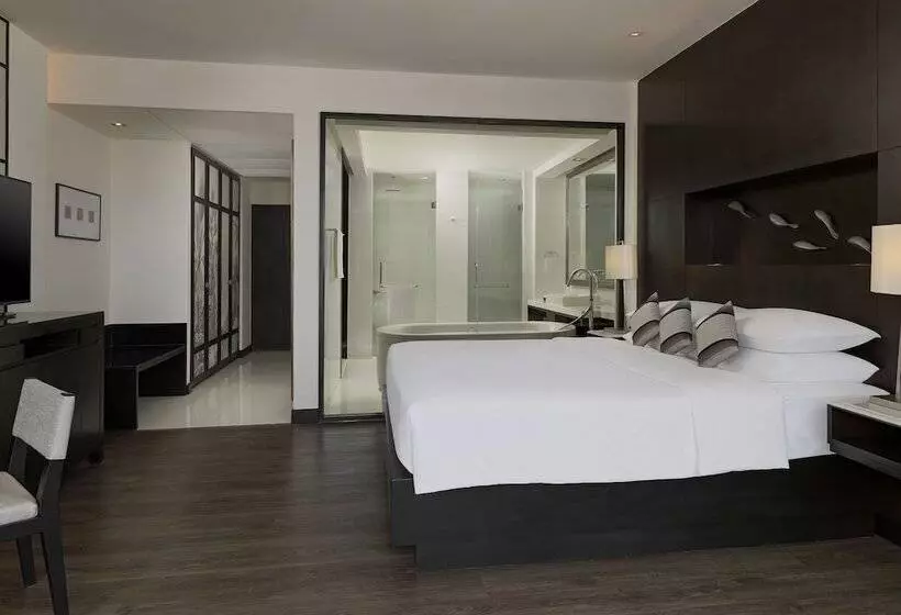オーシャンビューのクラブルーム, Hyatt Regency Phuket Resort