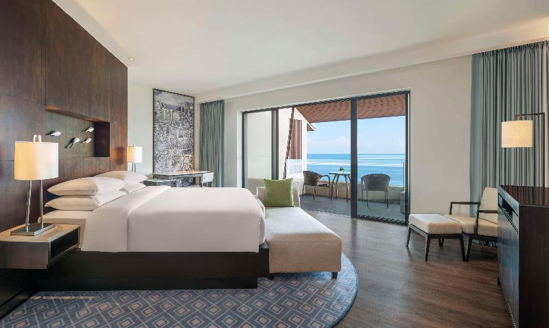 キングサイズベッドのクラブルーム, Hyatt Regency Phuket Resort